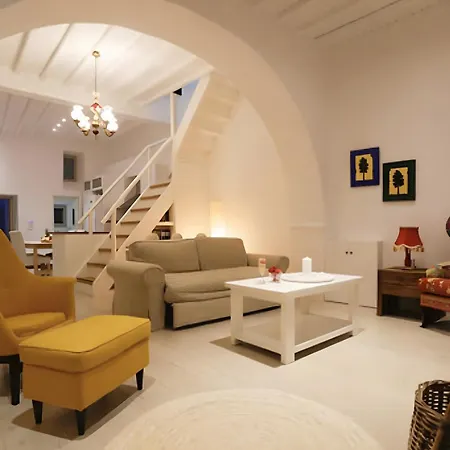 Christy's Three Level Luxury Mykonos Town