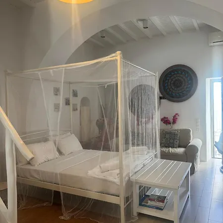 Christy's Three Level Luxury Mykonos Town