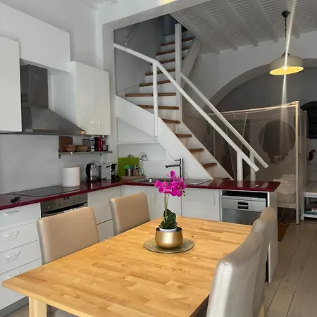 Christy's Three Level Luxury *