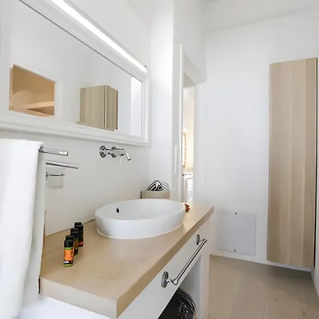 Christy's Three Level Luxury *
